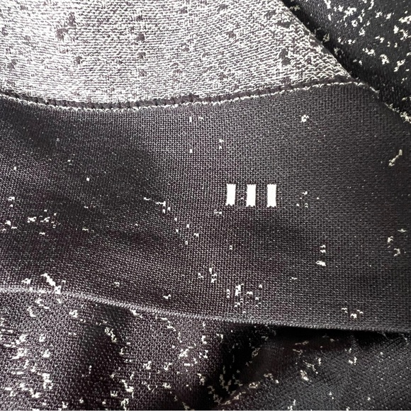 Lululemon rest less quarter zip shirt long sleeve 8 - Picture 4 of 5